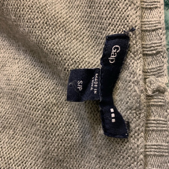 Grey Gap Duster Sweater with high Low hem - Picture 3 of 3